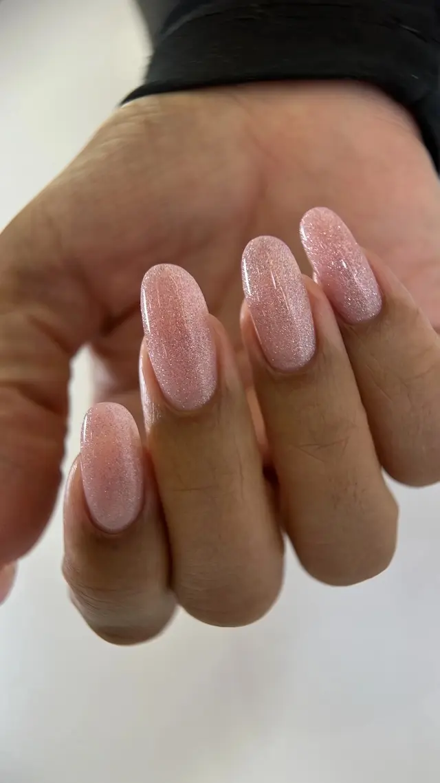 Professional manicure and pedicure work 2 - FÉNIX NAILS Paris